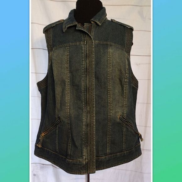 NWT CJ Banks Denim Vest 80's 90's themed Blue Jean 100% Cotton Zipper Front Zip - Picture 1 of 6